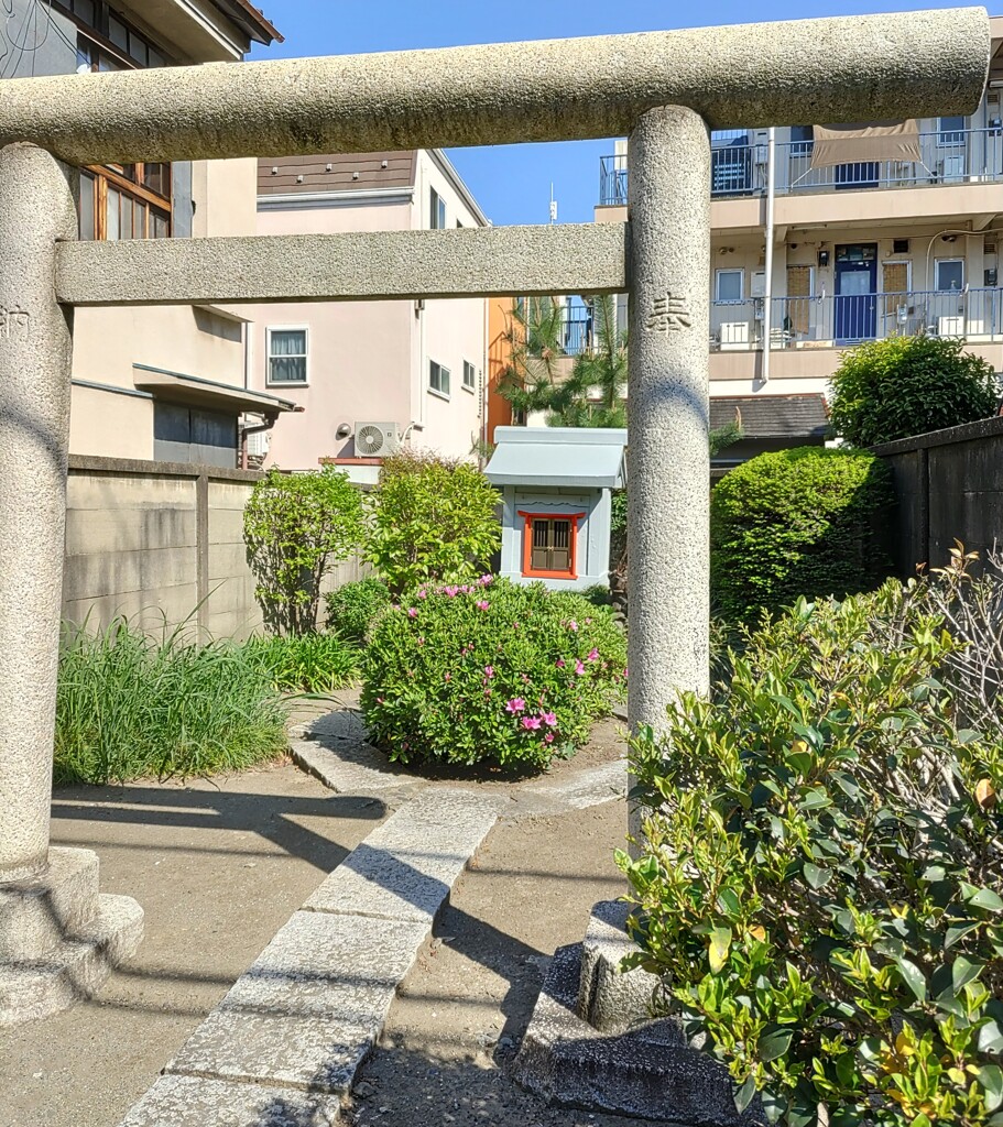 『稲荷神社』