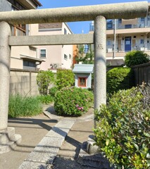 『稲荷神社』