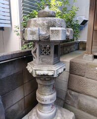 [六角灯篭]