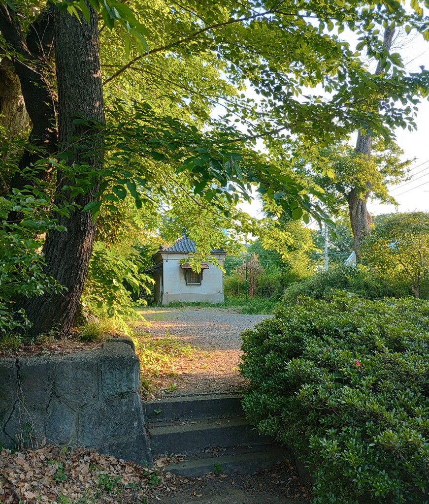 [倉庫]
