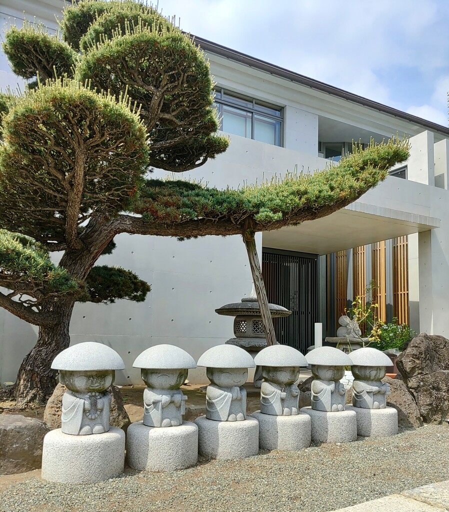 [六地蔵]