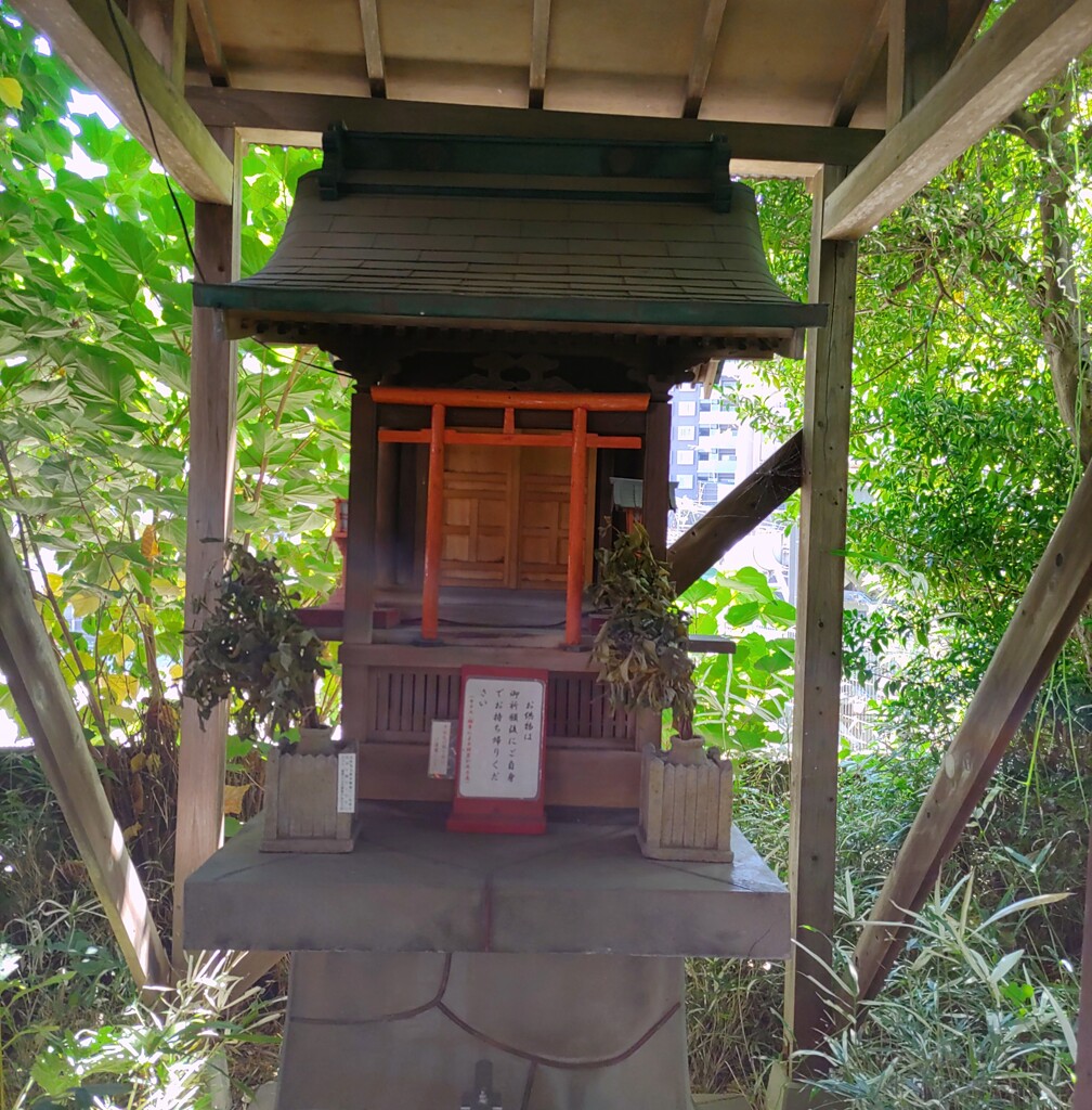 [稲荷神社]