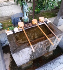 [手水鉢]