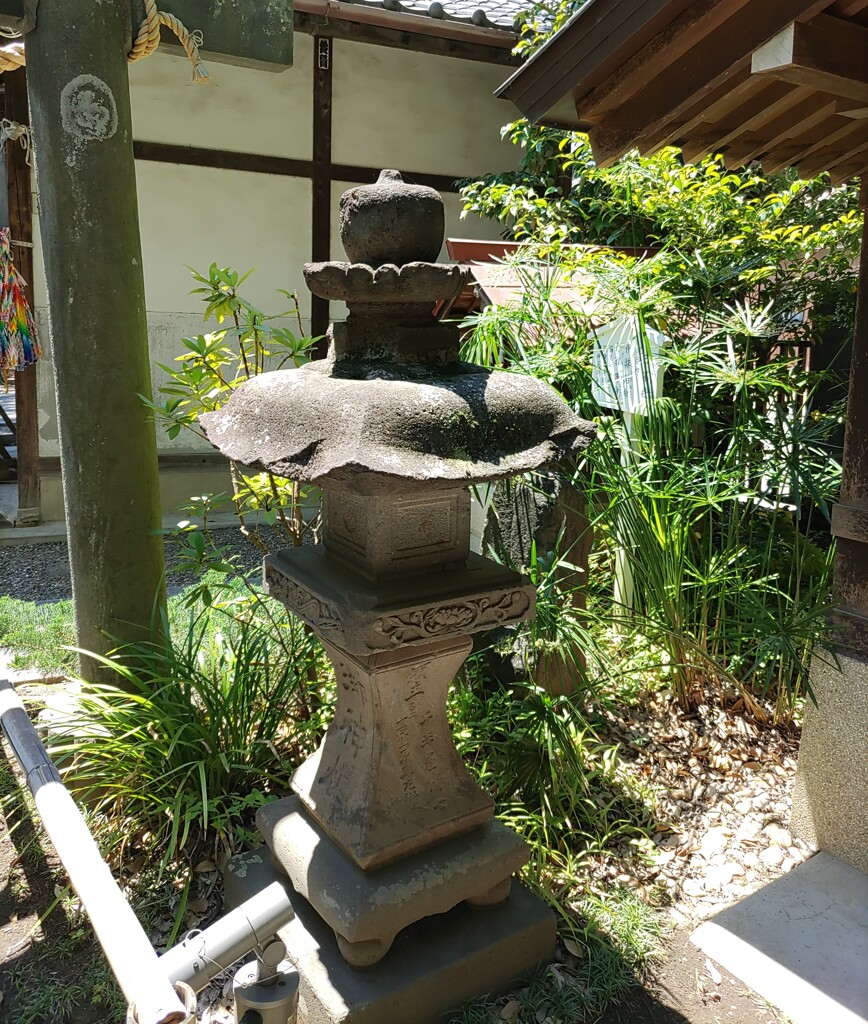 [石灯篭]