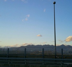 「山」