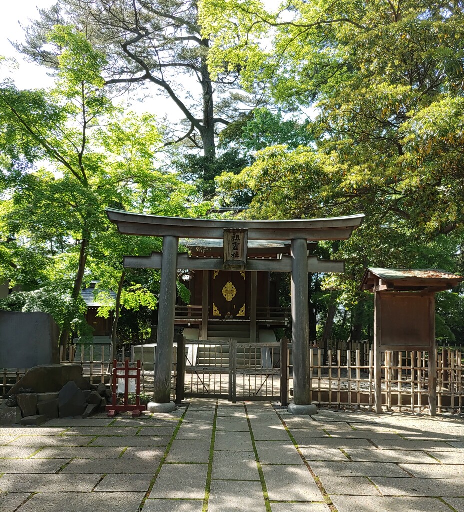 [祖霊社]