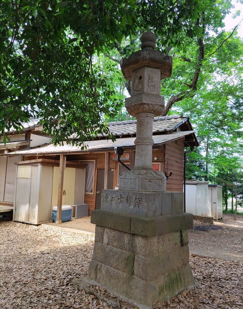 [春日型灯籠]