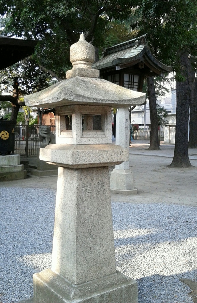 [石灯篭]