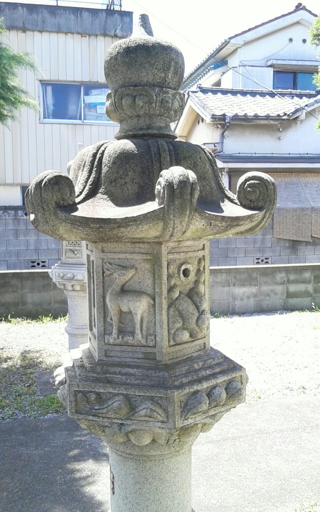 『春日型灯籠』