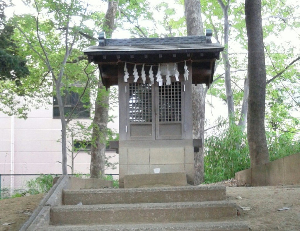『白山社』