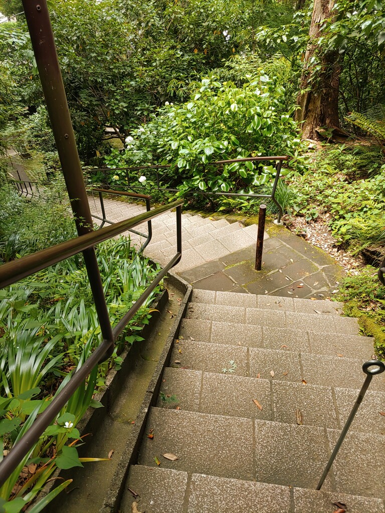 [階段]