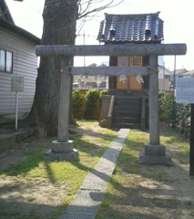 『三十番神社』