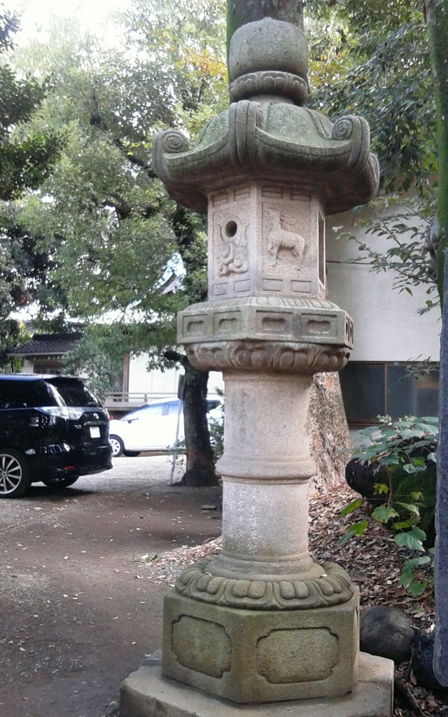 『春日型灯籠』