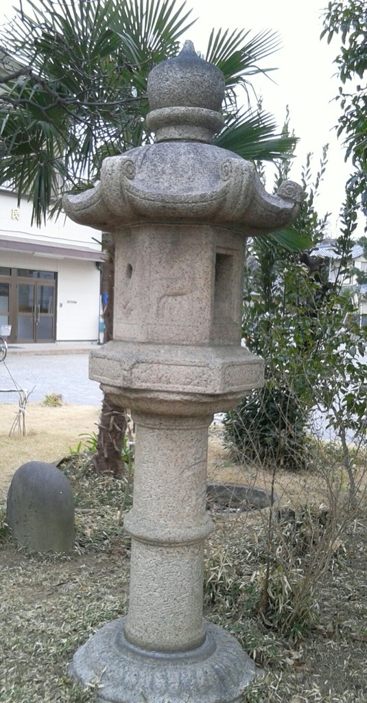 『春日型灯籠』