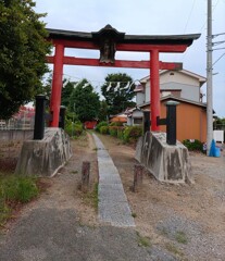 [女體神社]