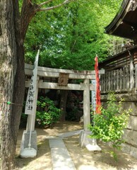 [稲荷神社]