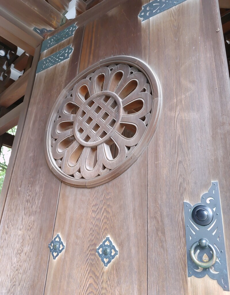 [通]扉