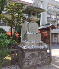 [石灯篭]