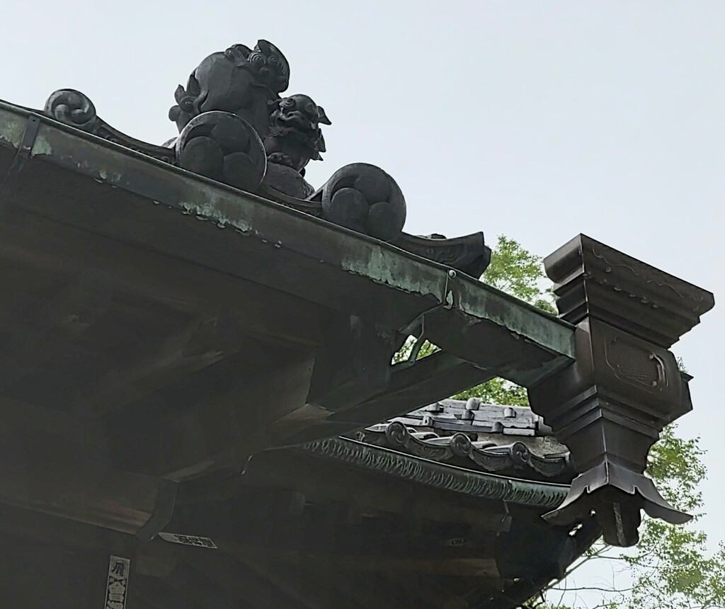 [飾り瓦]