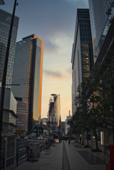 名駅のビル群