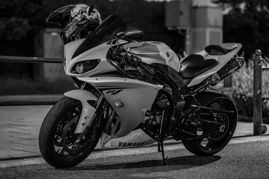 yzf-r1