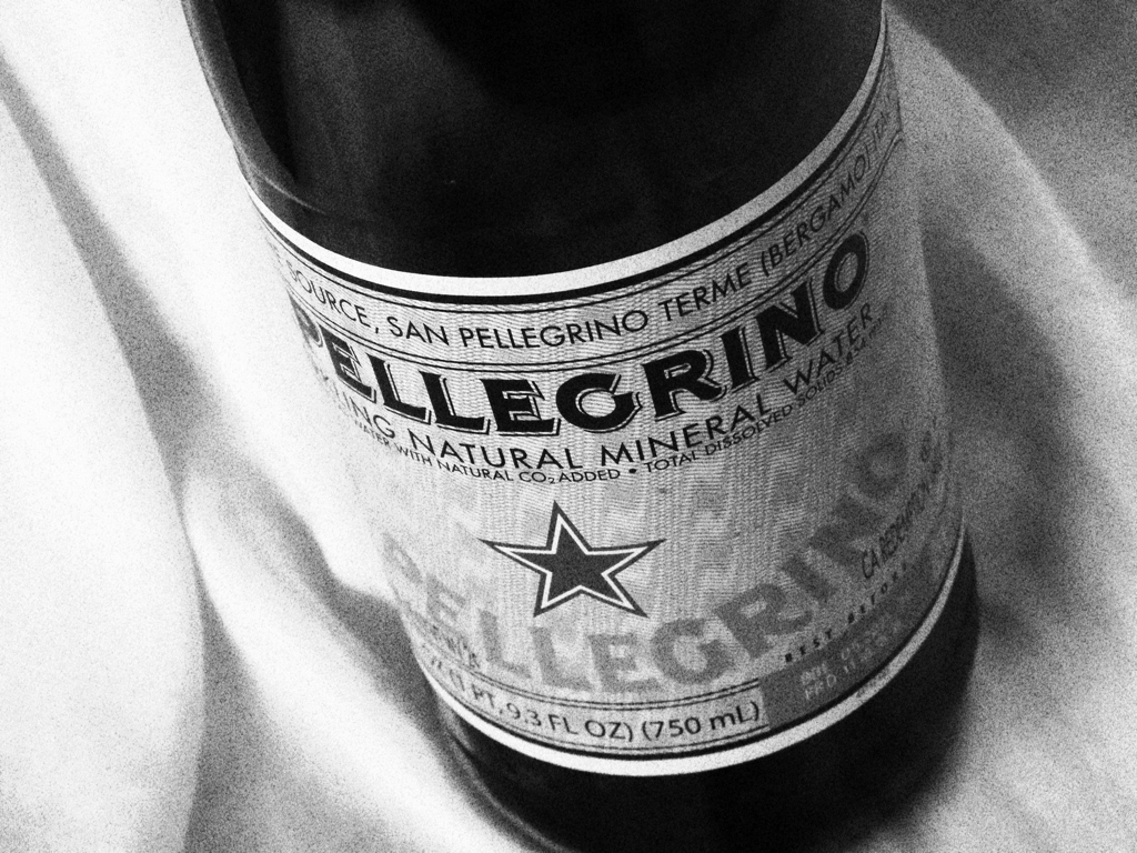 ラフモノクロの世界