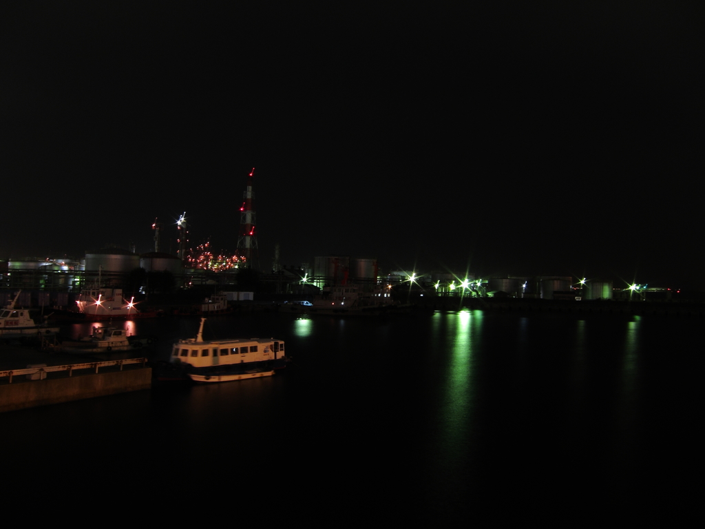 港と工場夜景