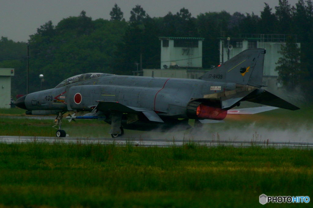 439雨天滑走