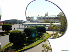  窓の外は夢の国  