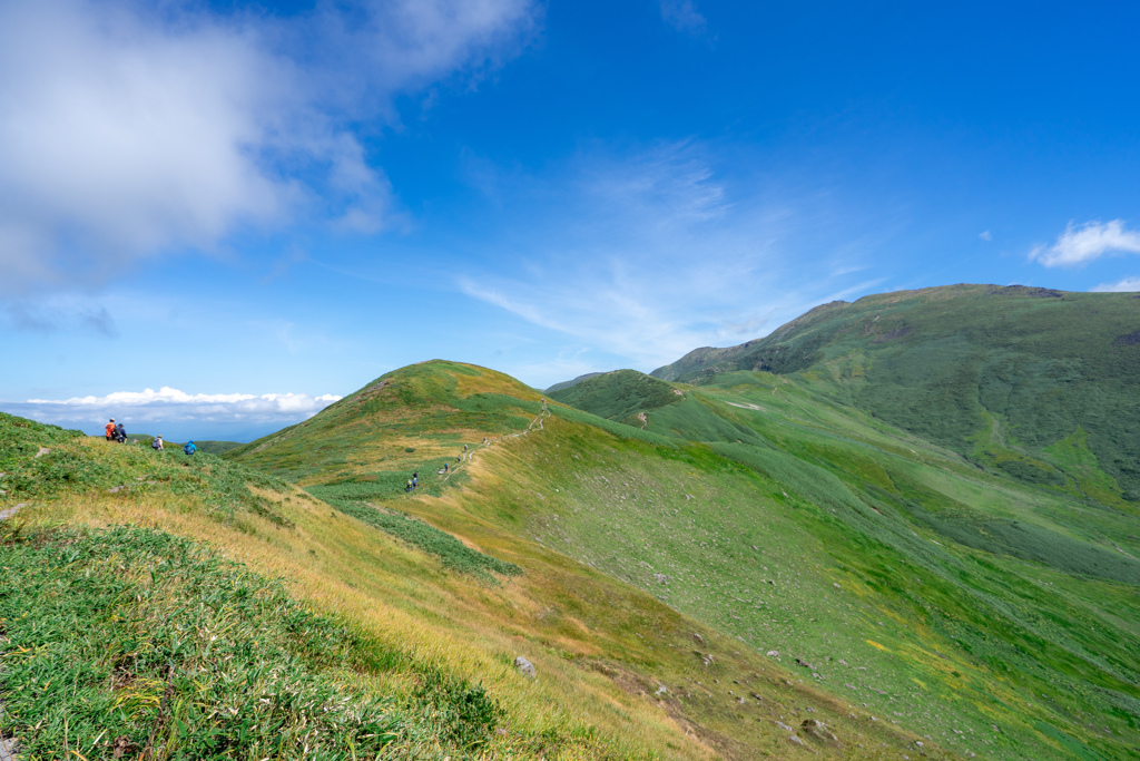 夏の月山