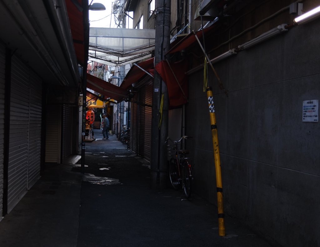 都会の隙間