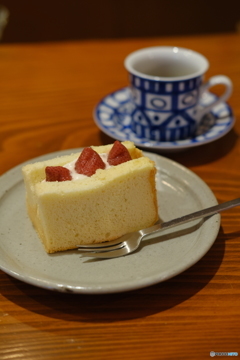 いちごシフォンサンド