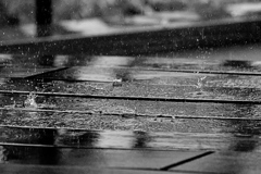 突然の雨
