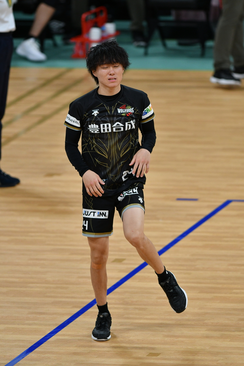 珍しい ウルフドッグス名古屋 アクリルスタンド 小川智大 スポーツ選手 