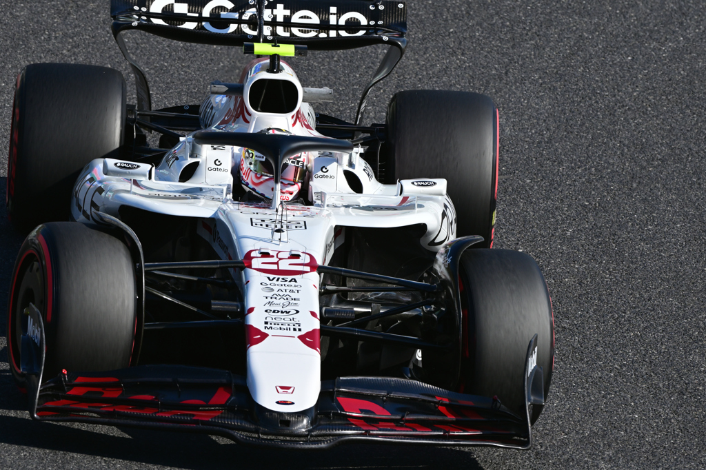 レッドブル　角田　裕毅選手