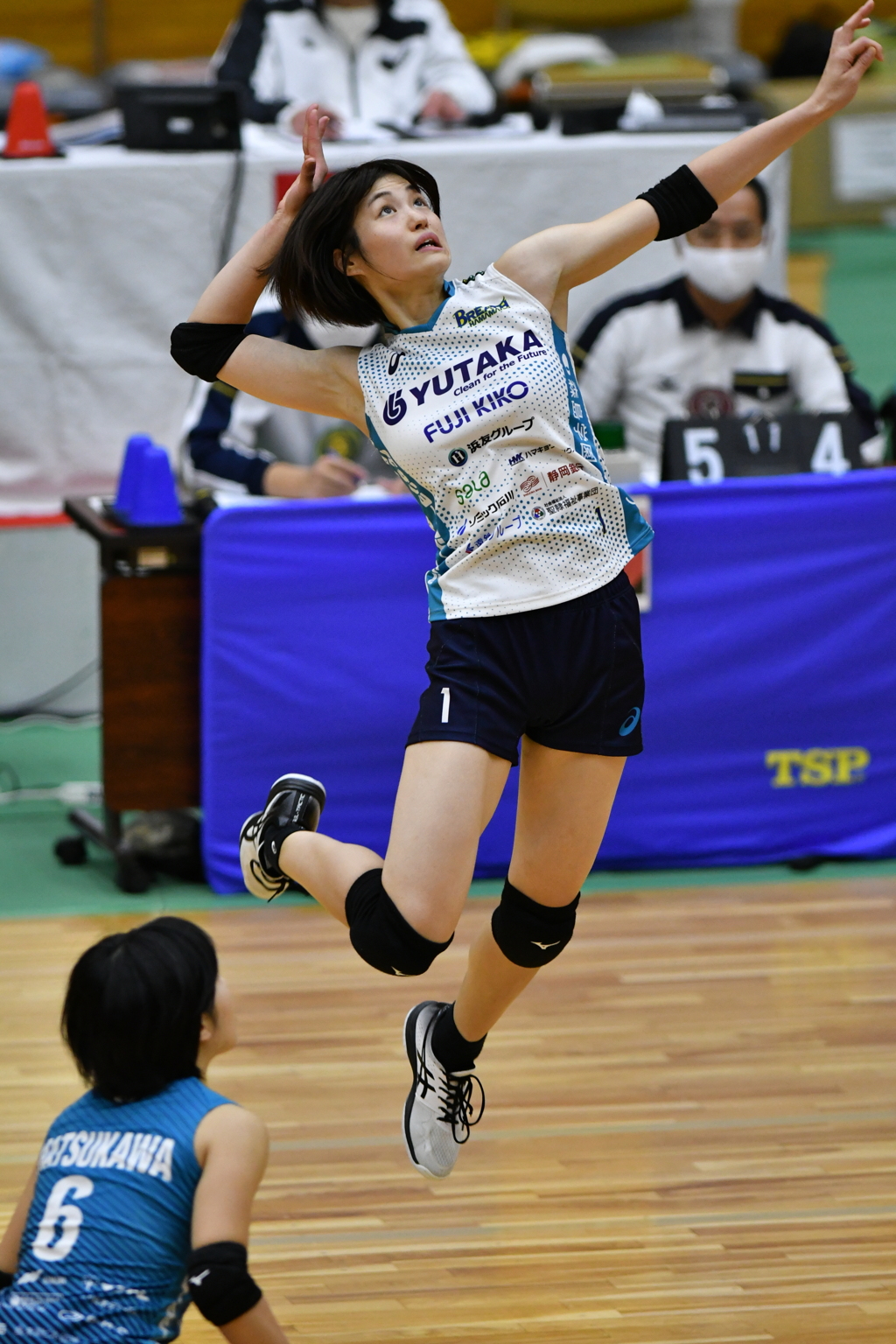 ブレス浜松・熊本　比奈選手４