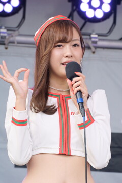 raffinee　lady　中村　比菜さん