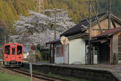 夕刻の深戸駅