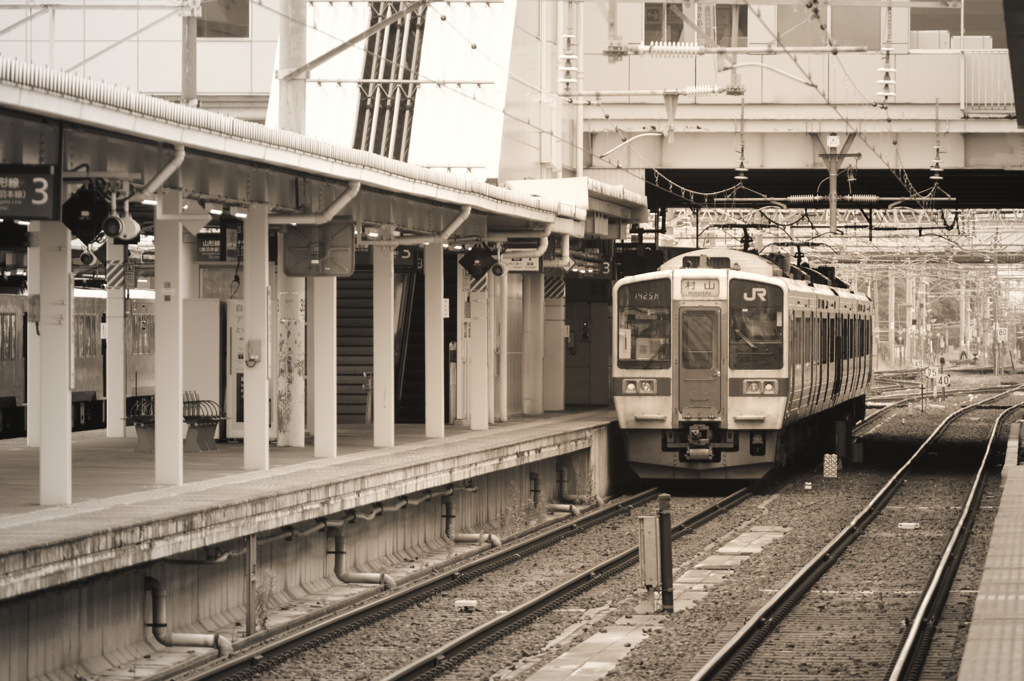 山形駅にて