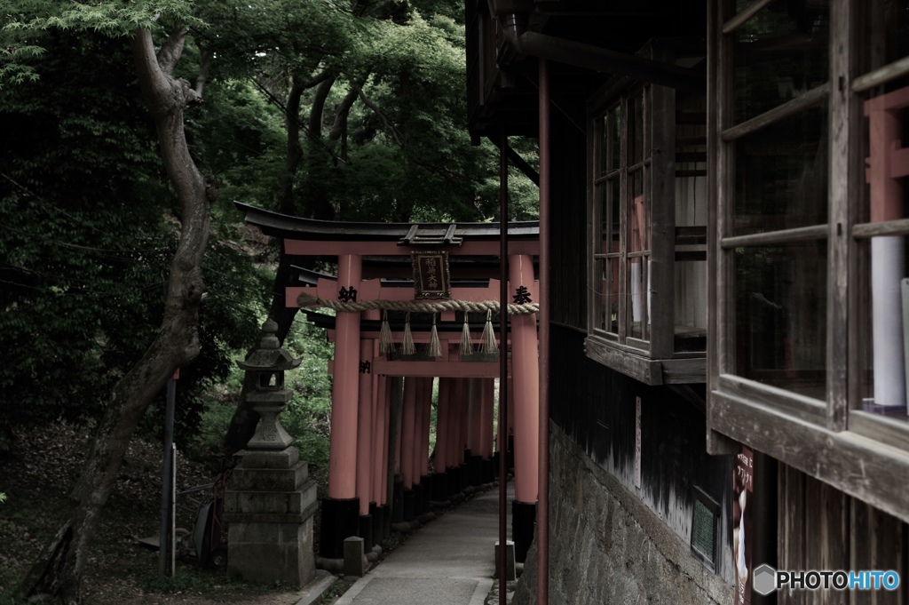参道・四ツ辻