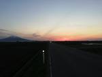 夕暮れの岩木山