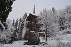 法用寺　三重の塔