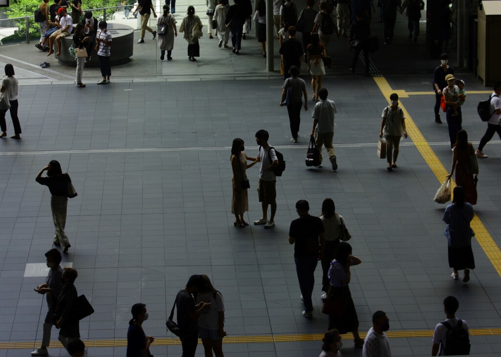 大阪駅の二人