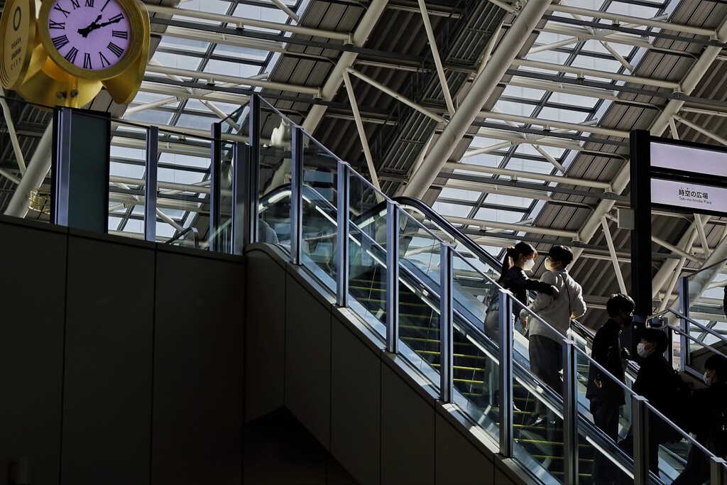 大阪駅の二人