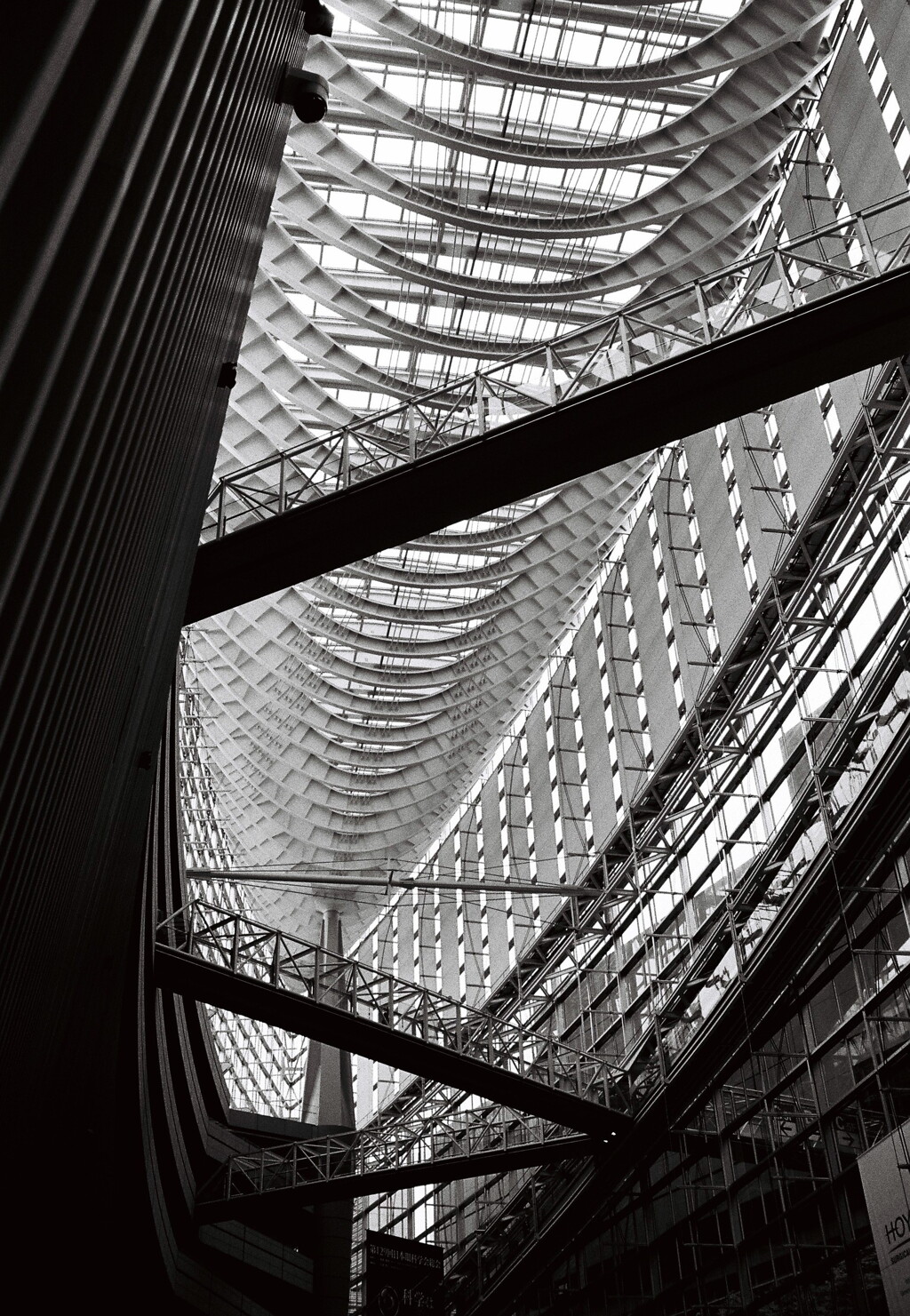 東京国際フォーラム_B&Ｗフィルム版