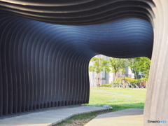 未来へのトンネル