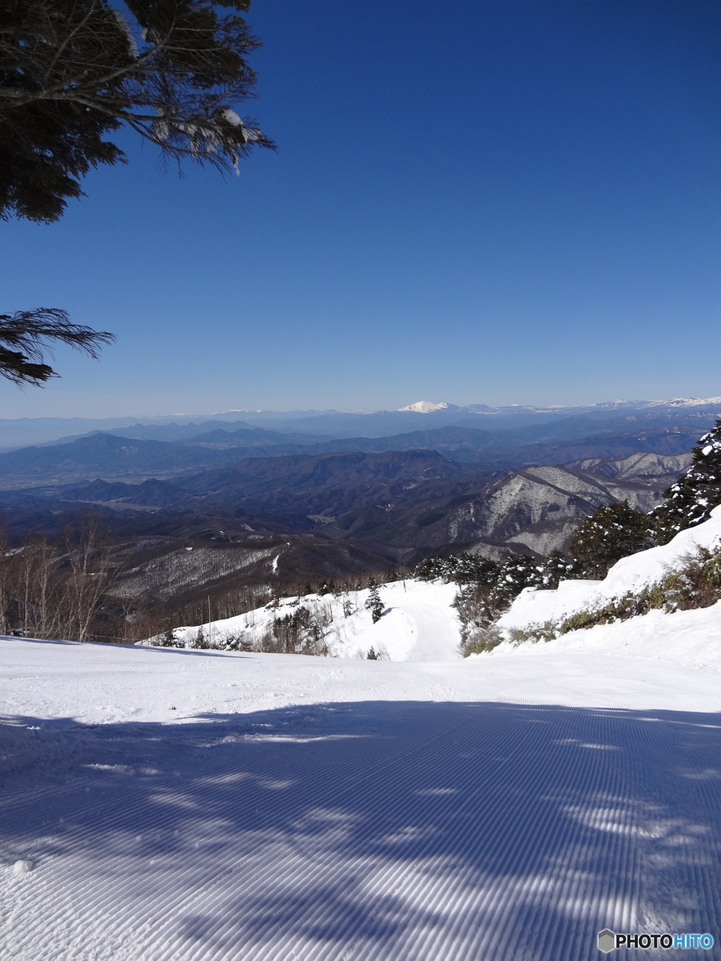 遠くに見えるのは浅間山？