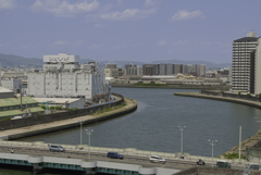 北方面を臨む。。。左門渡川と神崎川の合流。