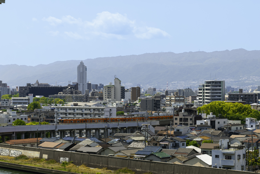 快速急行がかなたに。。。