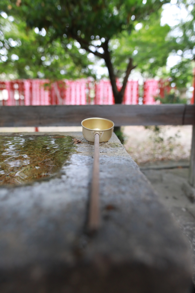 八幡神社　広角単焦点を借りてみる